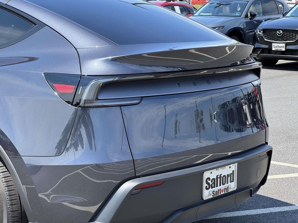 Used 2026  Tesla Premium image 10