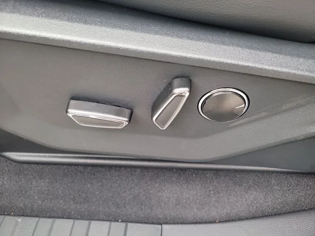 New 2026 Silver Metallic Ford Lariat image 22