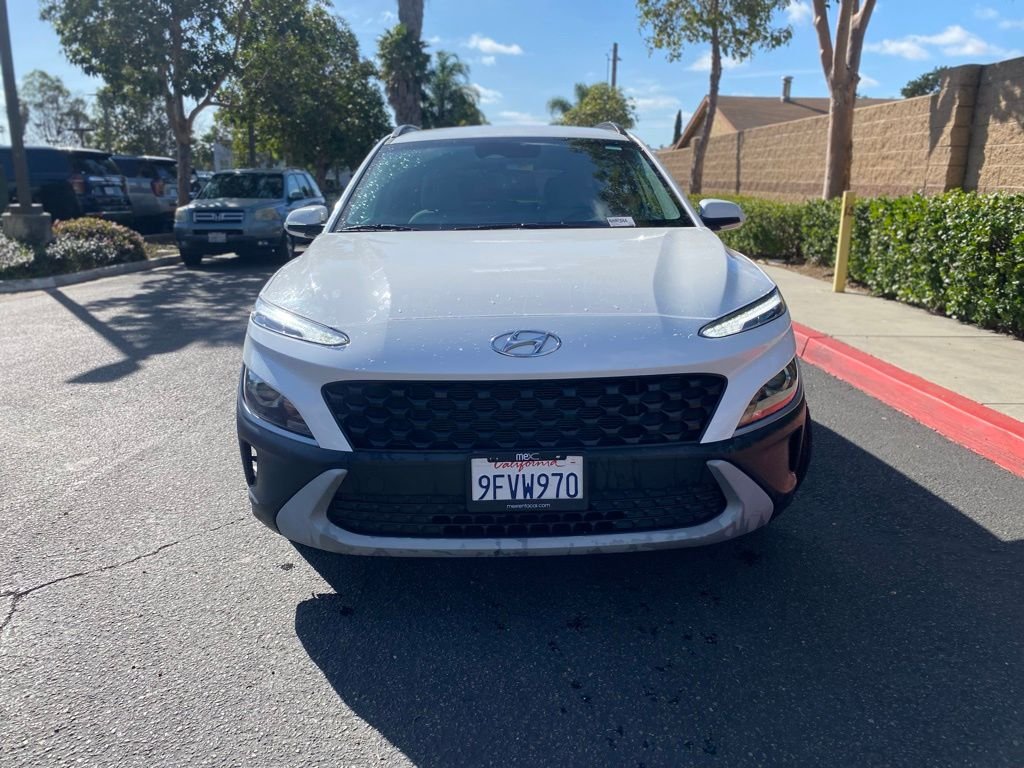 Used 2023 White Hyundai SEL image 2