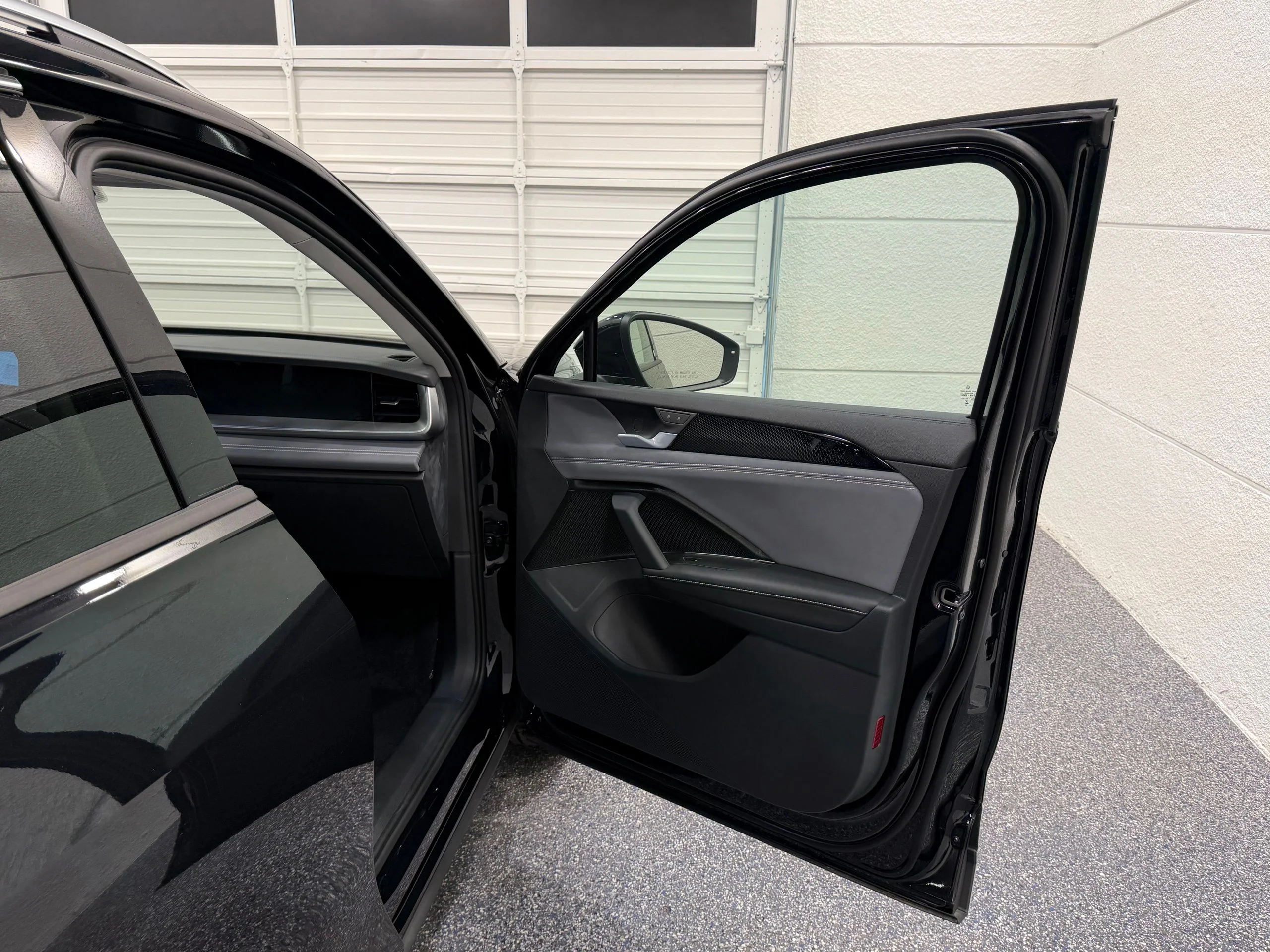 New 2026 Black Volkswagen 2.0T SE image 27