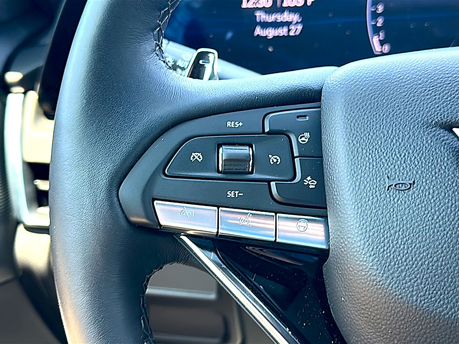 Used 2025 Argent Silver Metallic Cadillac Premium Luxury image 30