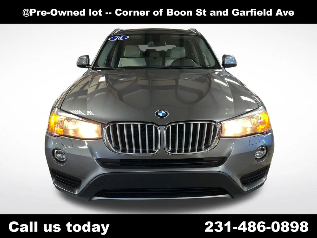 Used 2016 Gray BMW xDrive28i image 8