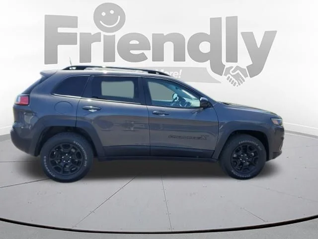 Used 2022 Gray Jeep X image 6