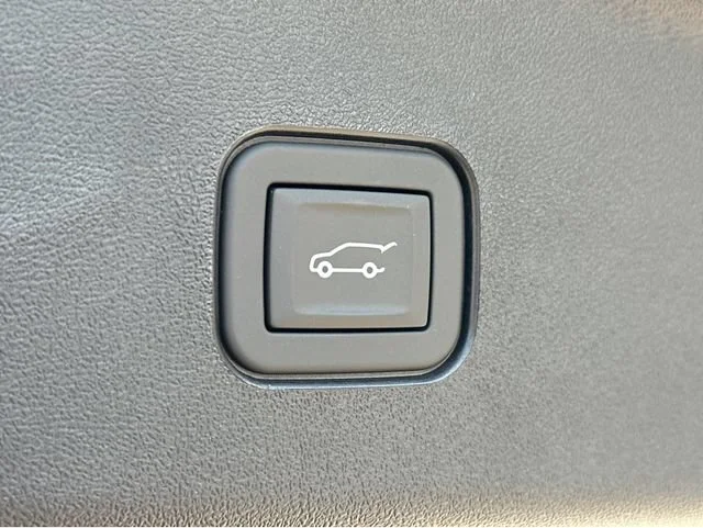 2027 Cadillac VISTIQ Sport - Photo 13