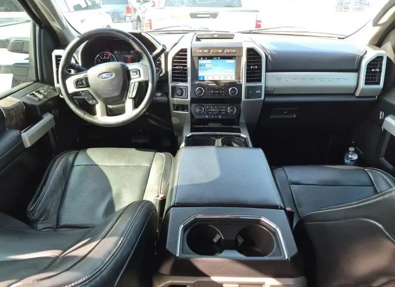 Used 2019 White Platinum Metallic Tri-Coat Ford LARIAT image 4