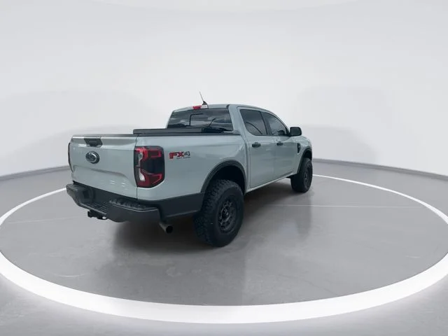 Used 2024 Green Ford XLT image 7