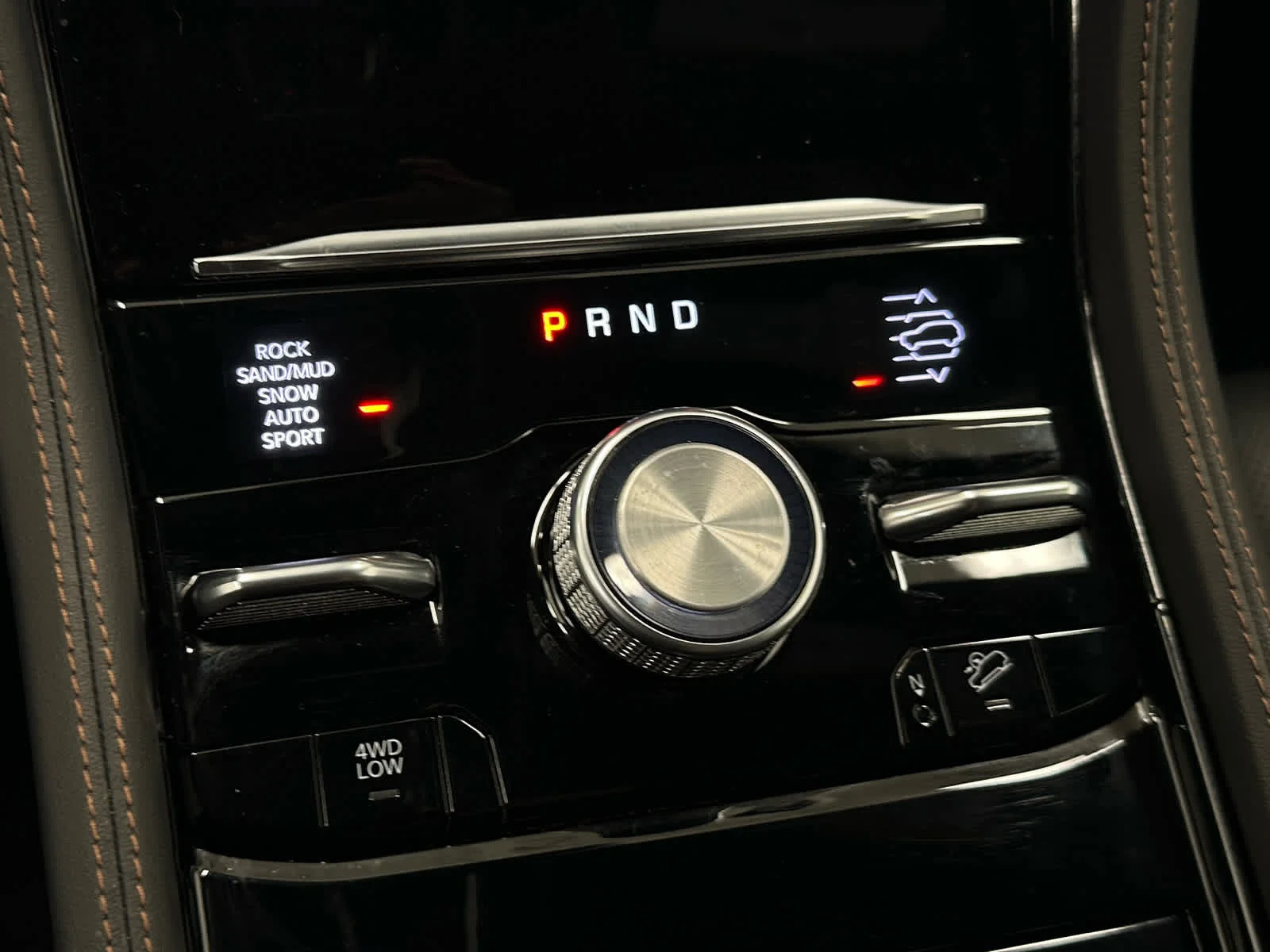 Used 2023 Midnight Sky Jeep Summit Reserve image 31