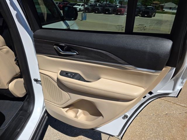 Certified Used 2024 Bright White Clearcoat Jeep Limited image 11