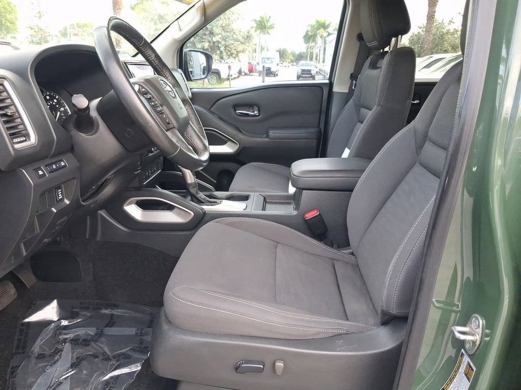 Used 2022 Green Nissan SV image 15