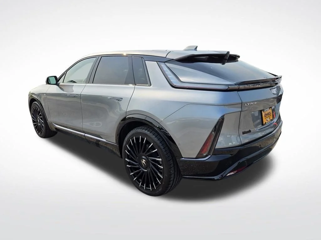 Used 2025 Silver Cadillac Sport image 5