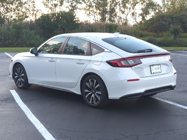 Used 2024 Platinum White Pearl Honda EX-L image 9