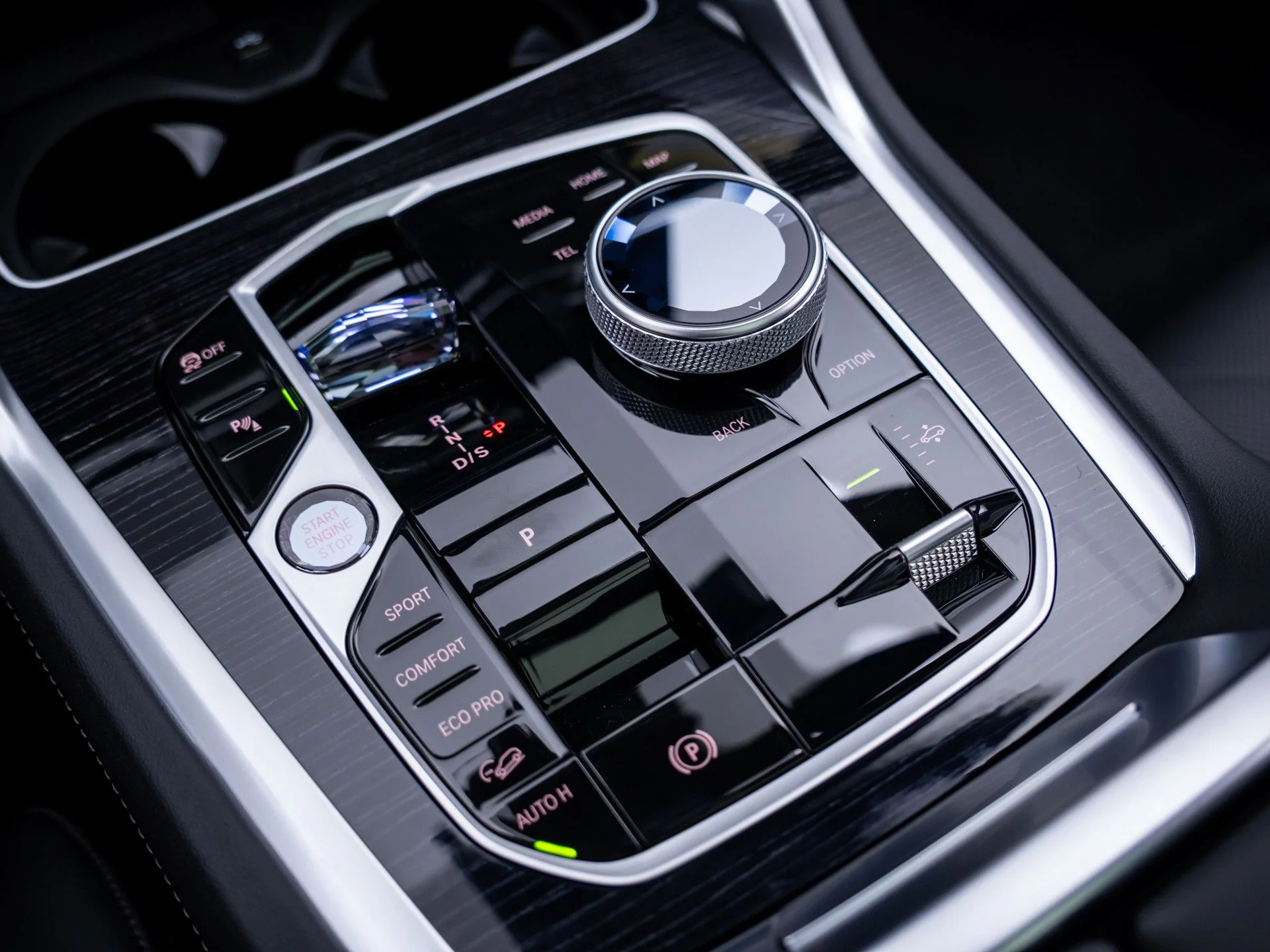 New 2027 White BMW xDrive40i image 30