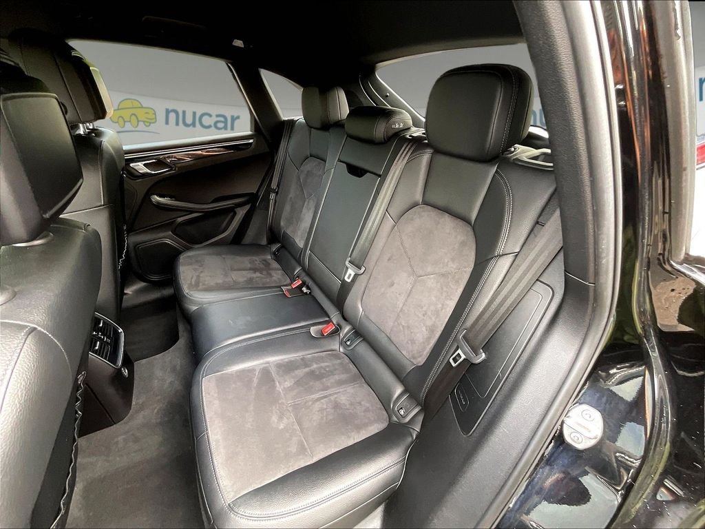Used 2018 Black Porsche Base image 25