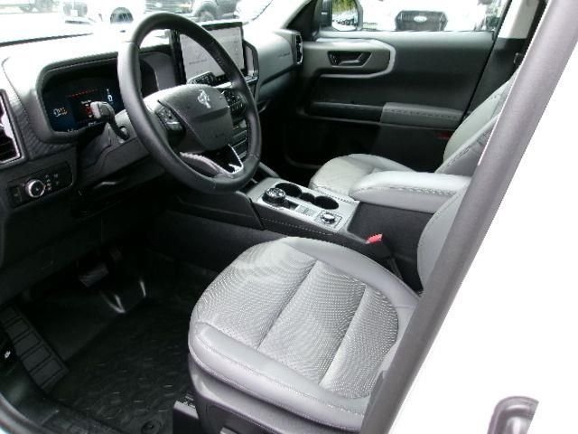 Certified Used 2025 Oxford White Ford Badlands image 10