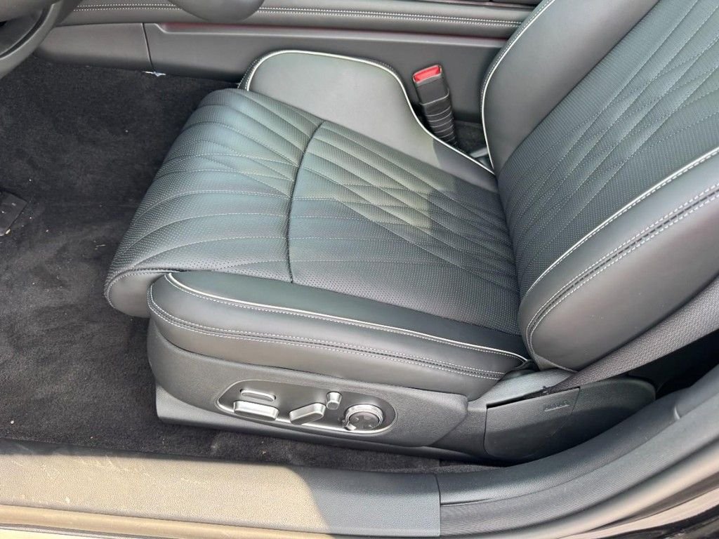 New 2026 Vik Black Genesis 3.5T e-SC image 10