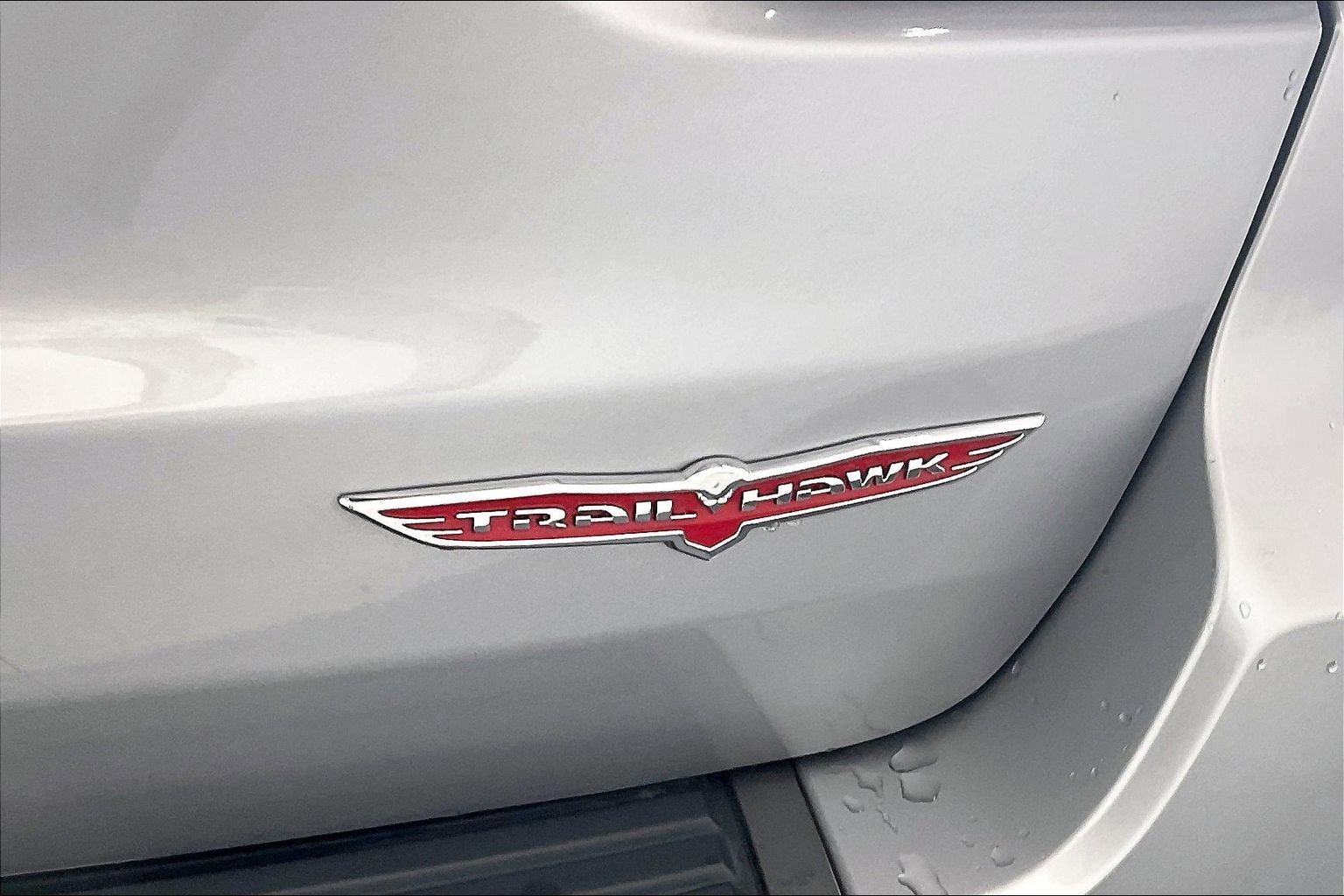 Used 2018 Silver Jeep Trailhawk 4x4 image 7