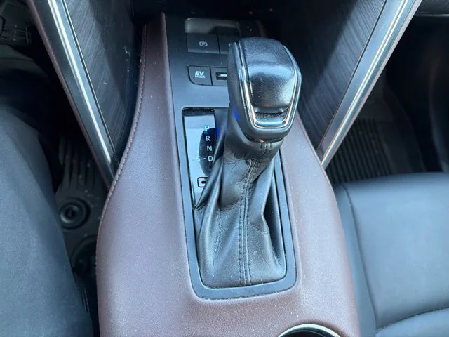 Used 2022 Black Toyota XLE image 22