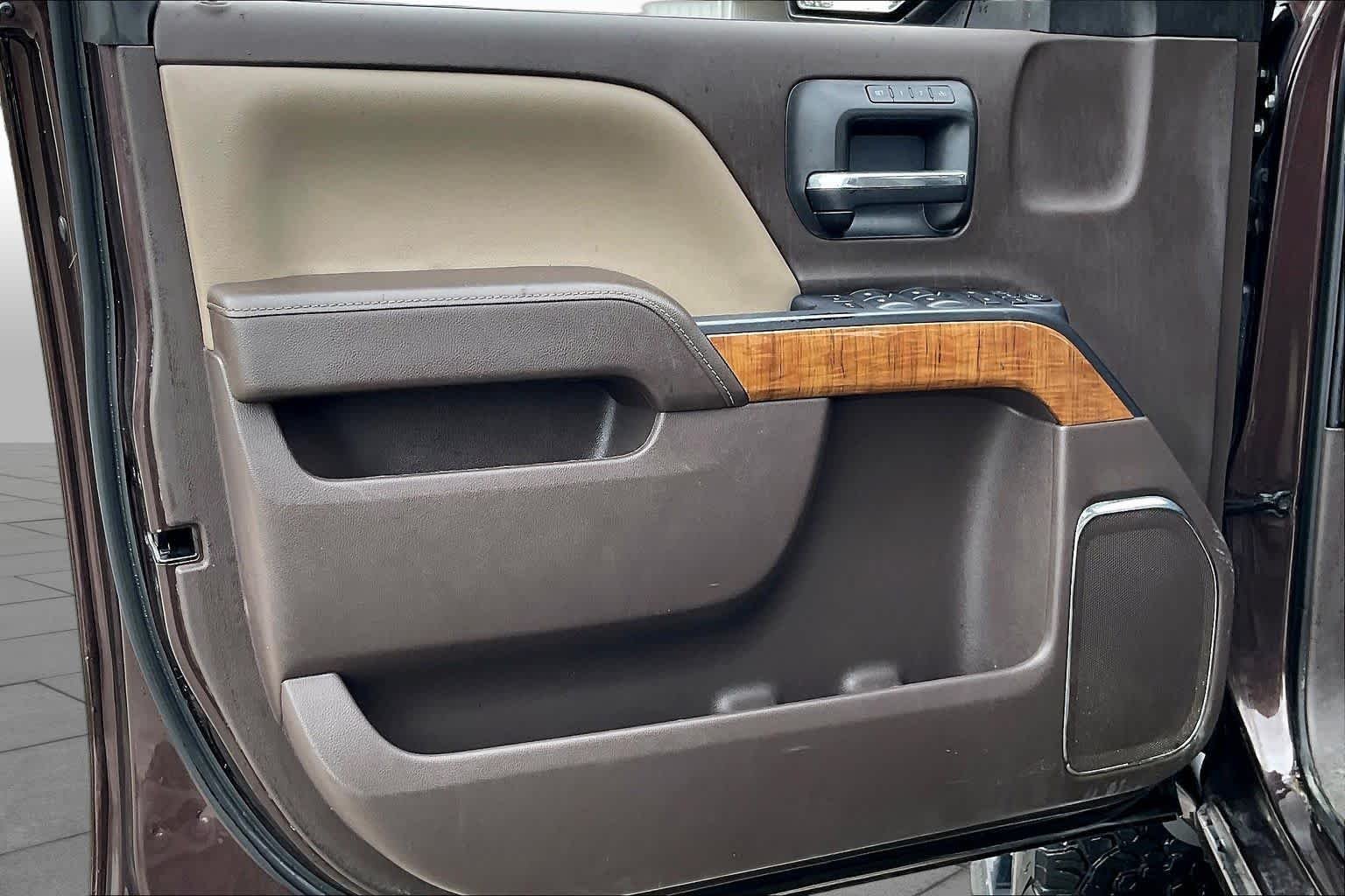 Used 2016 MAHOGANY METALLIC GMC SLT image 21