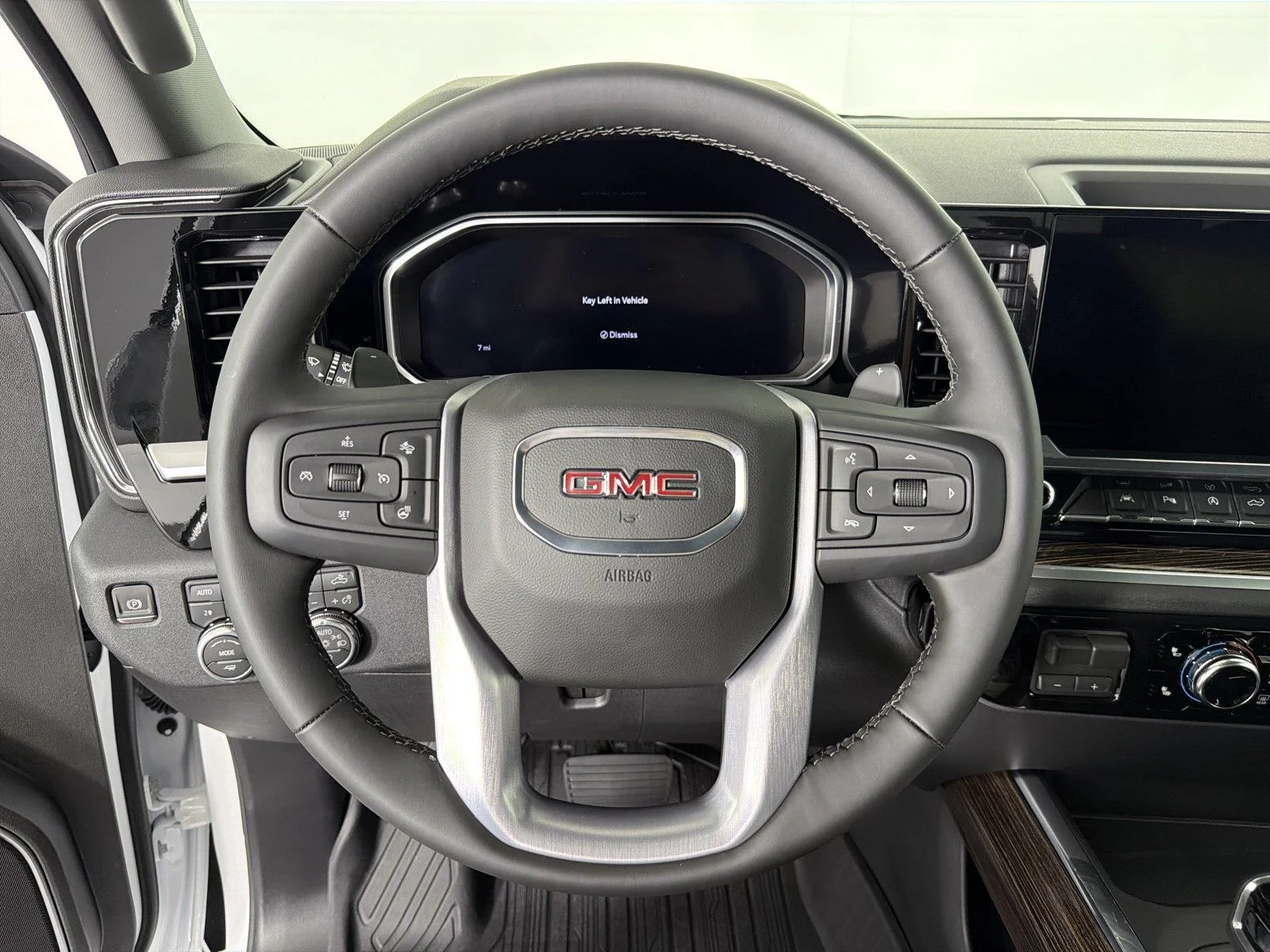 New 2026 Summit White GMC Elevation image 22