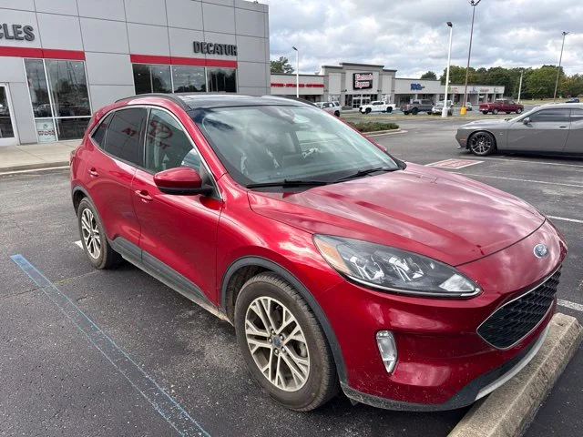 Used 2022 Red Ford SEL image 5