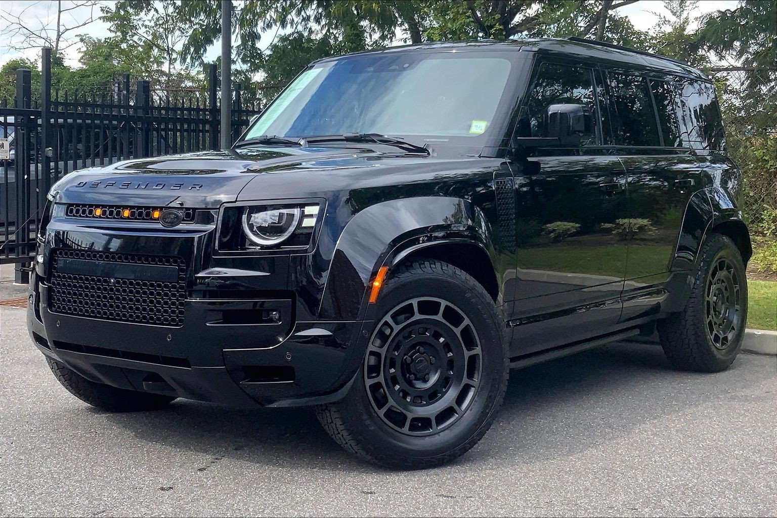 2026 Land Rover Defender 110