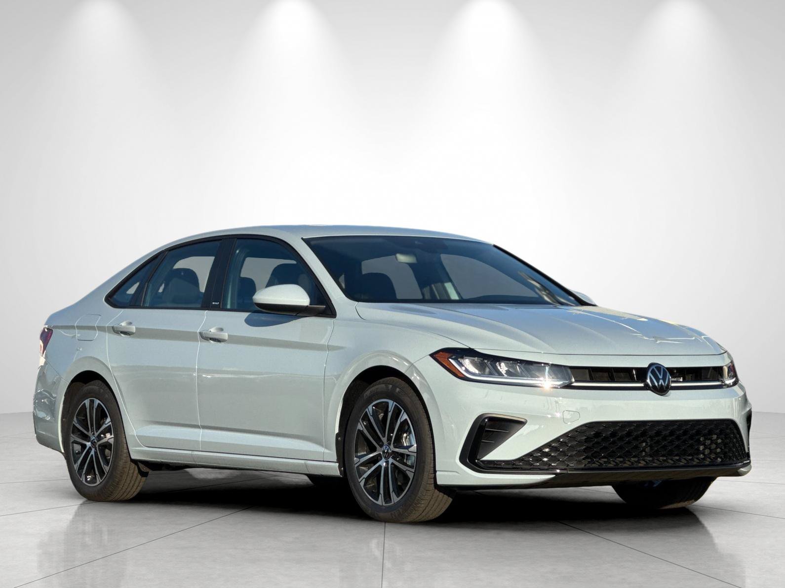 2026 Volkswagen Jetta Sport - Photo 7