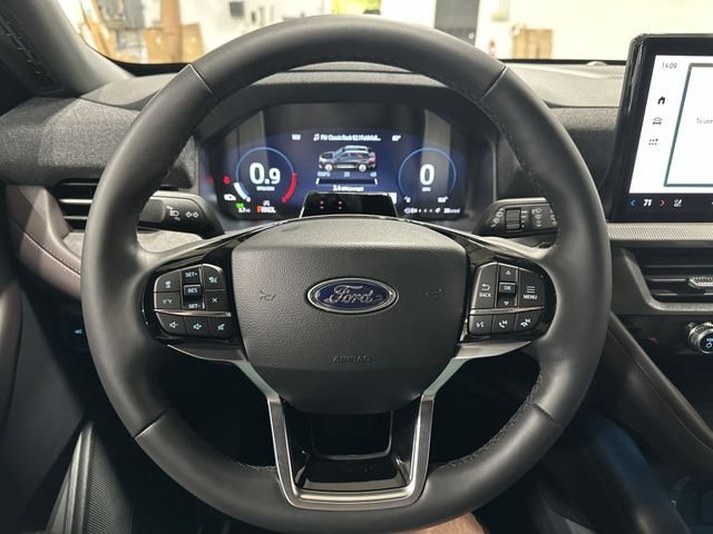 New 2026 Agate Black Metallic Ford Platinum™ image 15