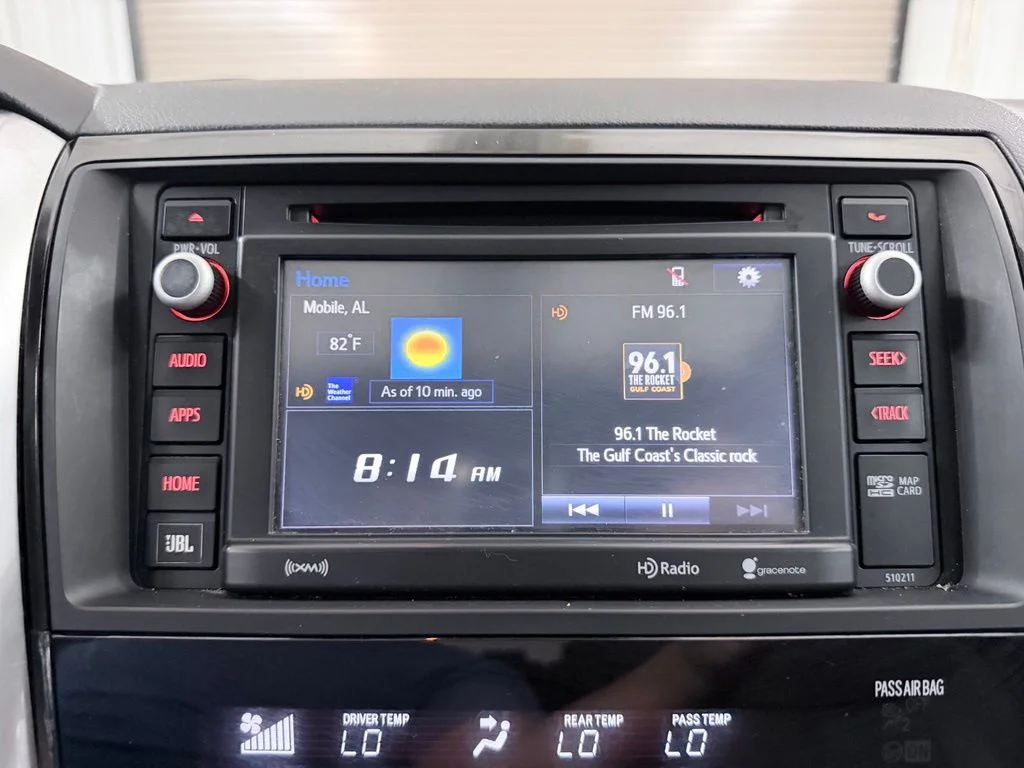 Used 2018 Silver Sky Metallic Toyota Platinum image 17