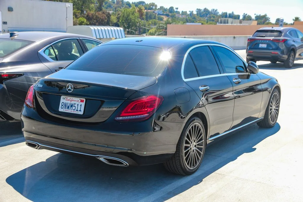 Used 2020  Mercedes-Benz C 300 image 4