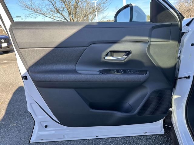 2025 Nissan Kicks SV AWD - Photo 14