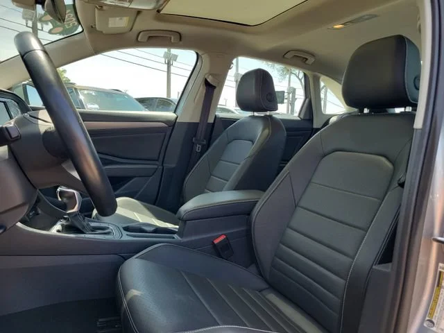 2024 Volkswagen Jetta SE - Photo 16