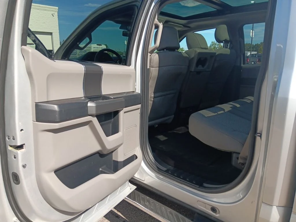 Used 2016 Ingot Silver Metallic Ford XLT image 29