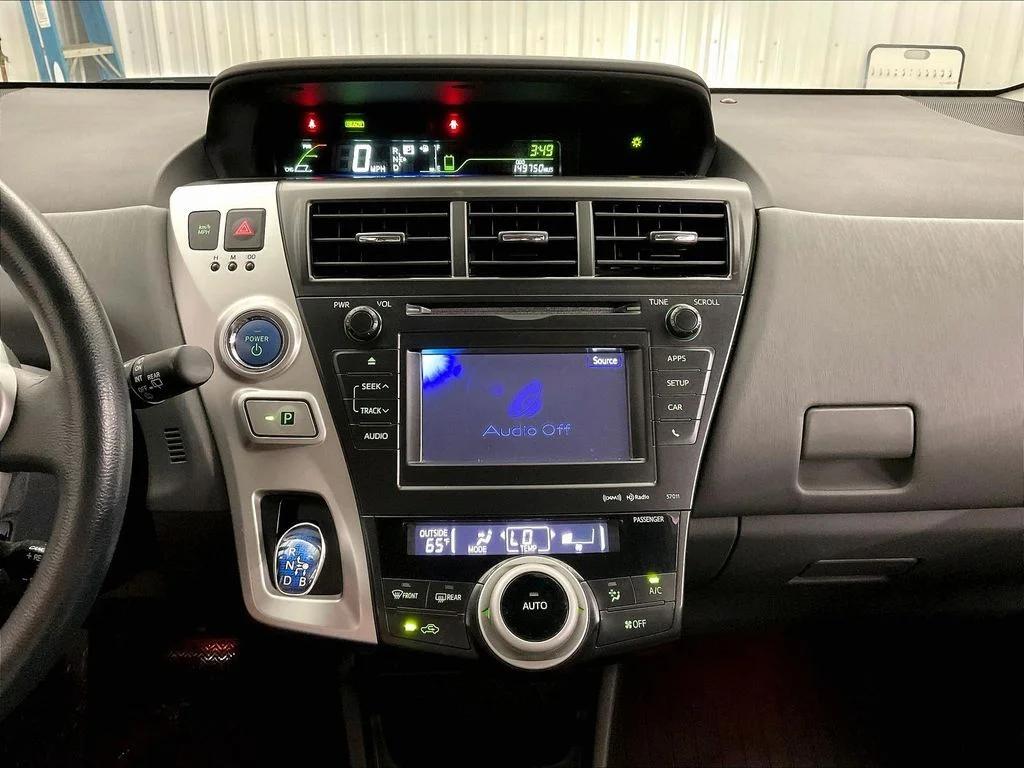 Used 2013 Blue Toyota Five image 35