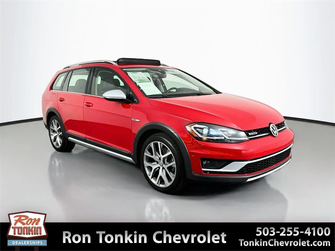Used 2018 Tornado Red Volkswagen TSI SEL image 1