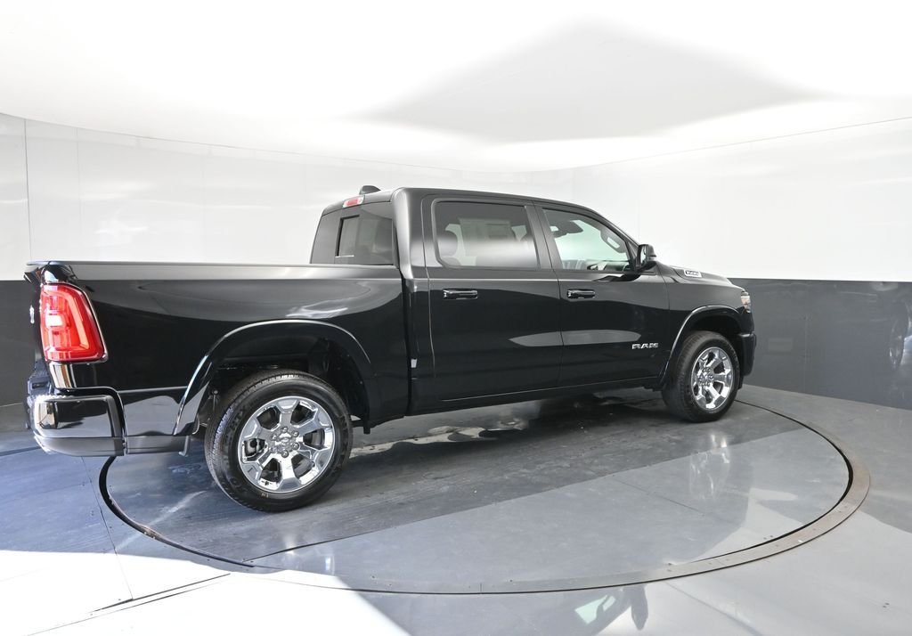 New 2026 Diamond Black Crystal Pearlcoat RAM Big Horn/Lone Star image 15