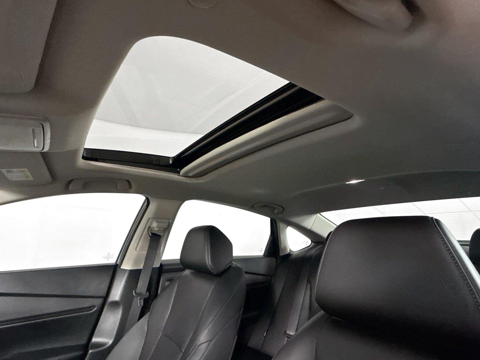 Used 2024 Meteorite Gray Metallic Honda Touring image 6