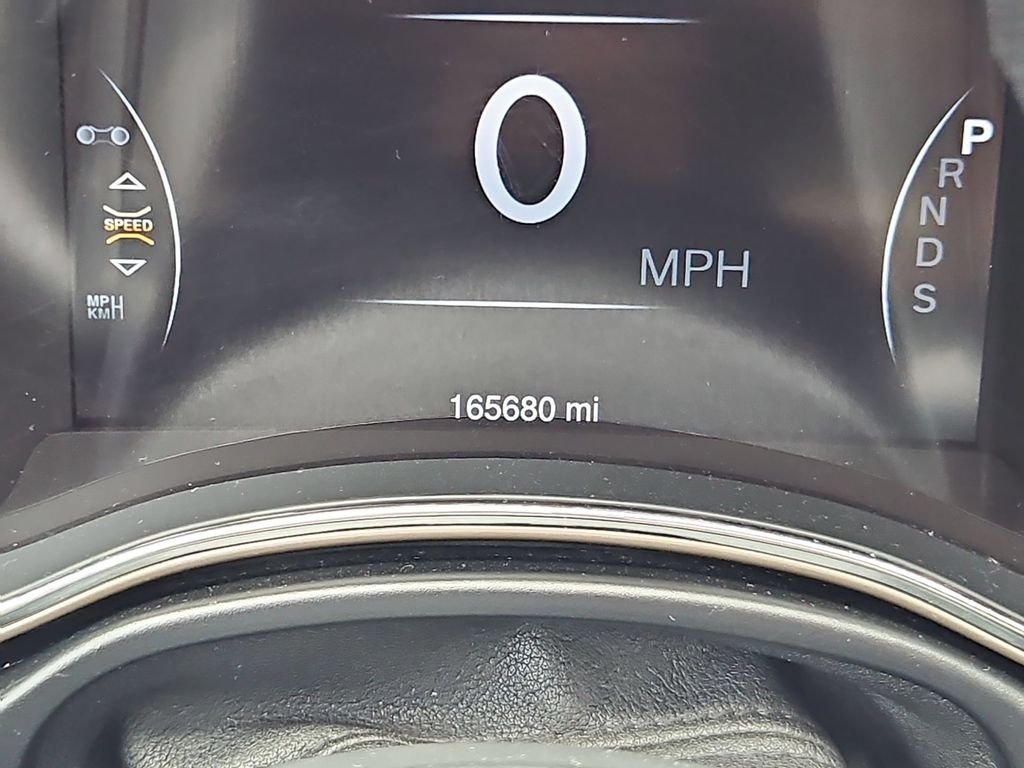 Used 2015 Brilliant Black Crystal Pearlcoat Jeep Altitude image 15
