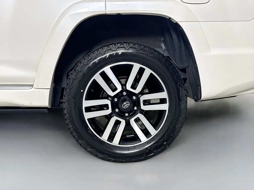 Used 2023 Blizzard Pearl Toyota Limited image 33
