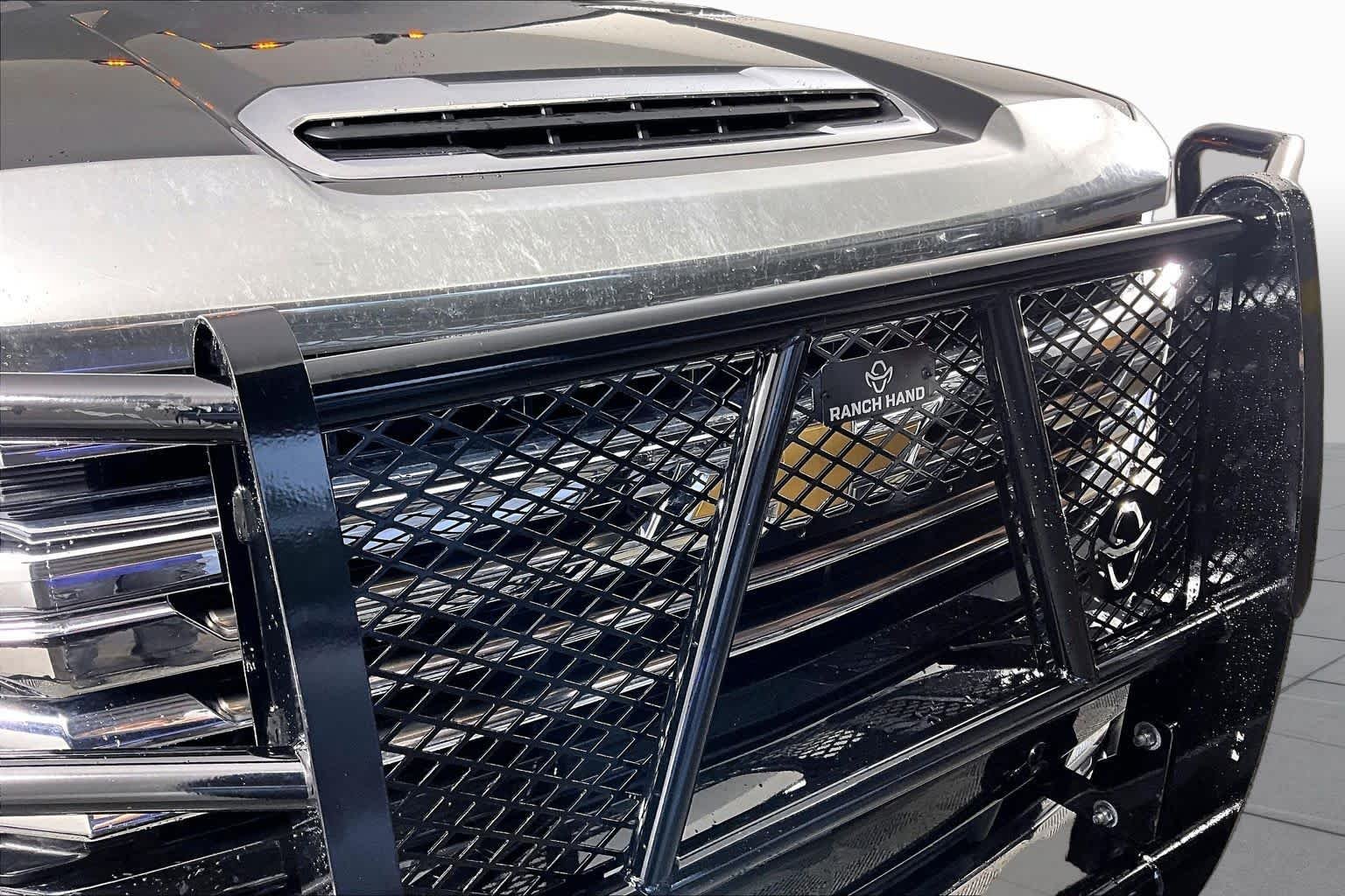 Used 2023 Black Chevrolet High Country image 28