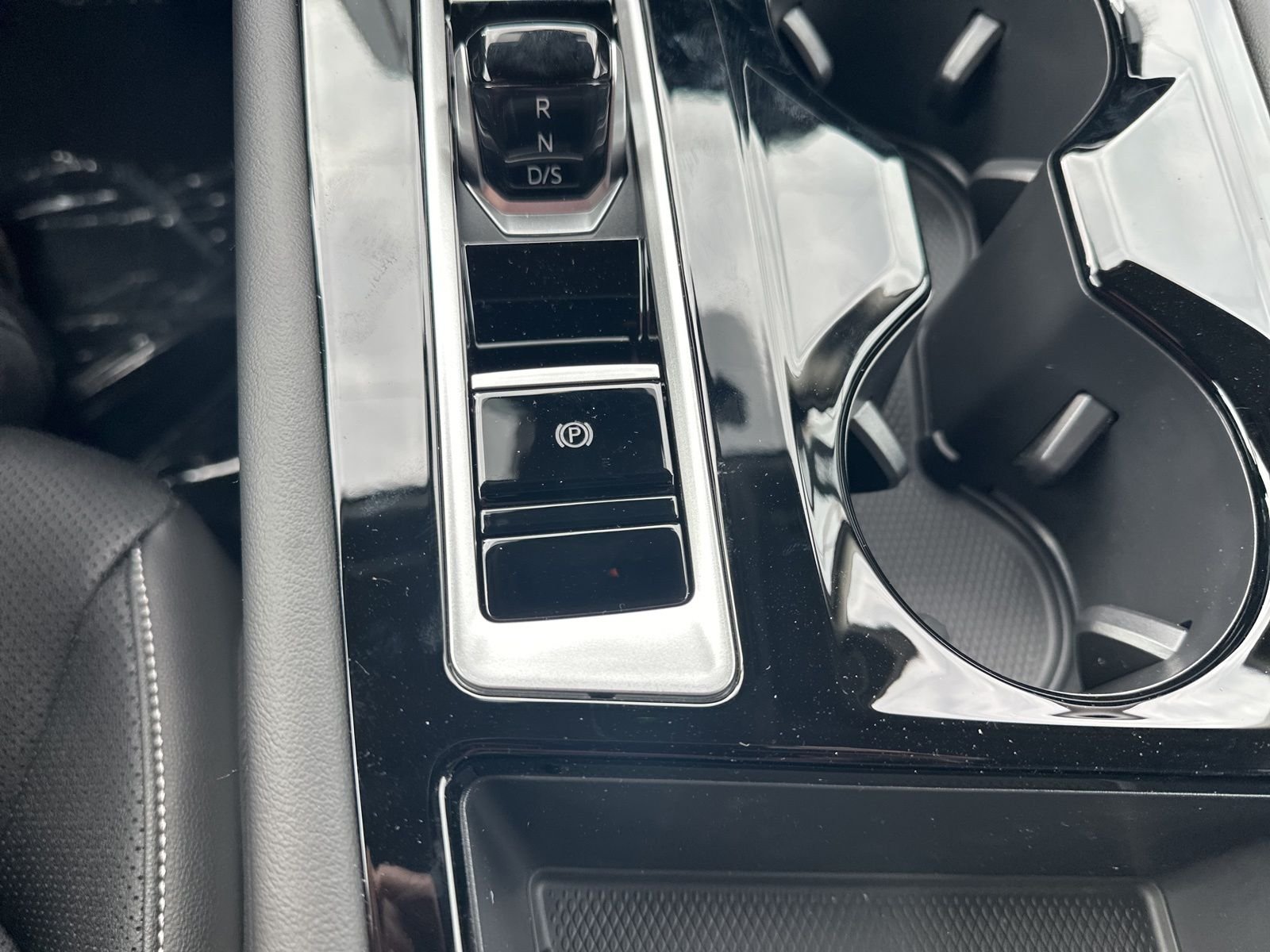 New 2026 Silver Volkswagen 2.0T SE w/Technology image 67