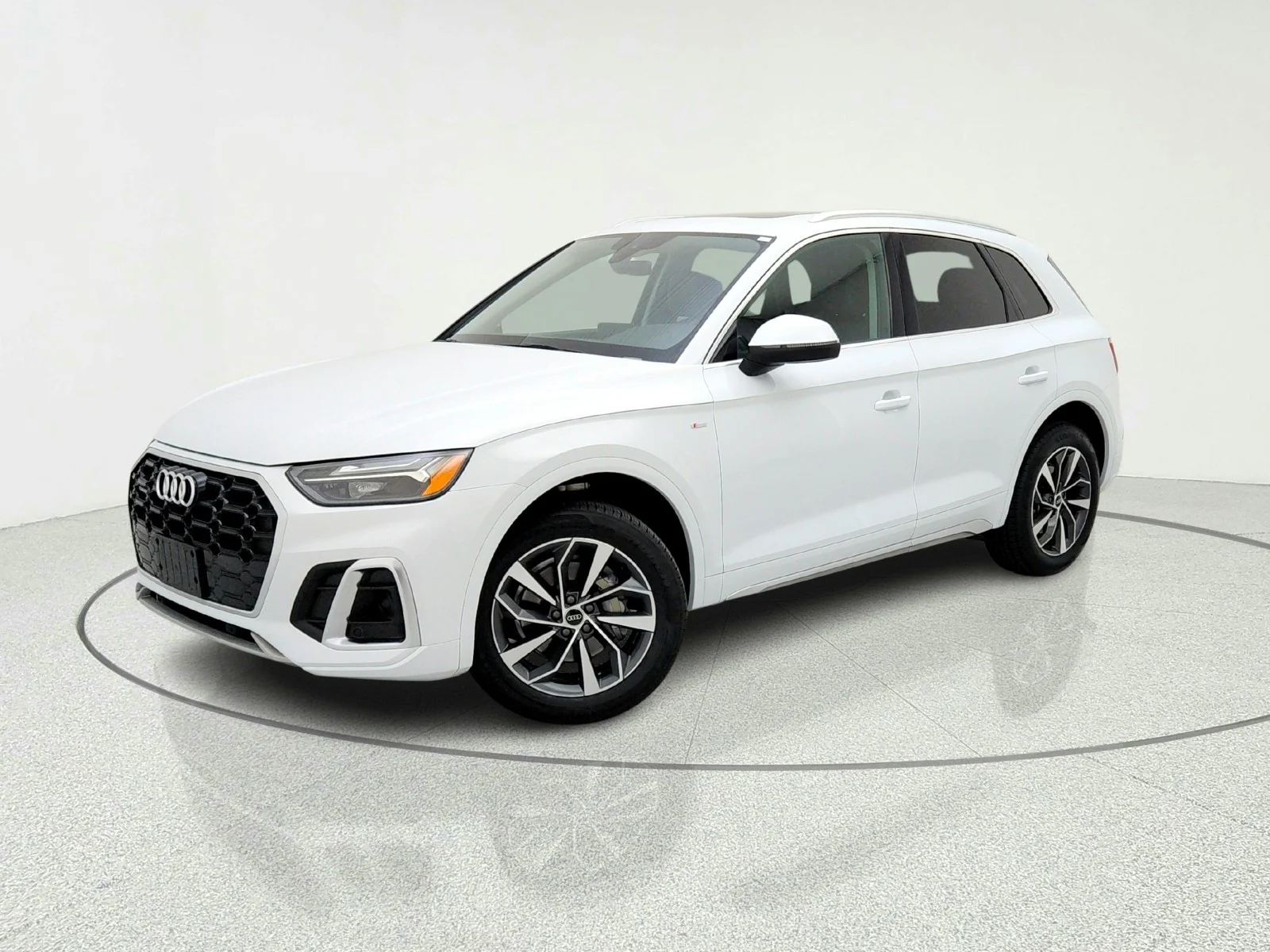 2023 Audi Q5 45 Premium's photo