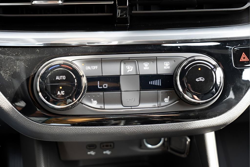 2026 Buick Envista Sport Touring - Photo 16