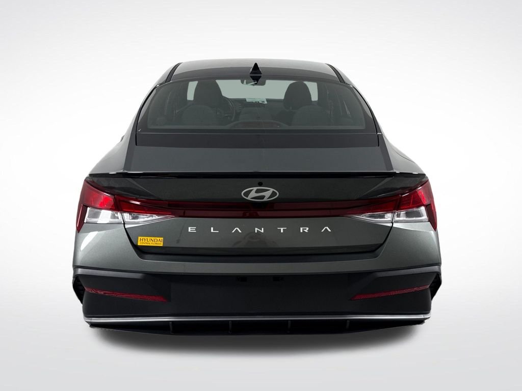 Certified Used 2025 Gray Hyundai SEL Sport image 5