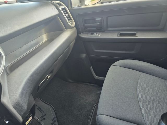 2025 RAM 2500 Tradesman - Photo 17