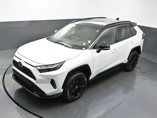 Used 2025 Beige Toyota XSE image 40