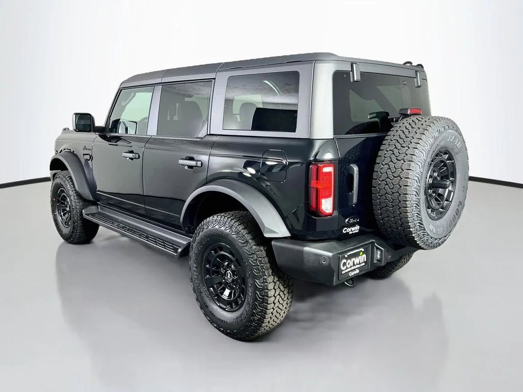 New 2026 Shadow Black Ford Big Bend image 11