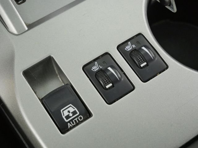Used 2013 White Toyota Limited image 33