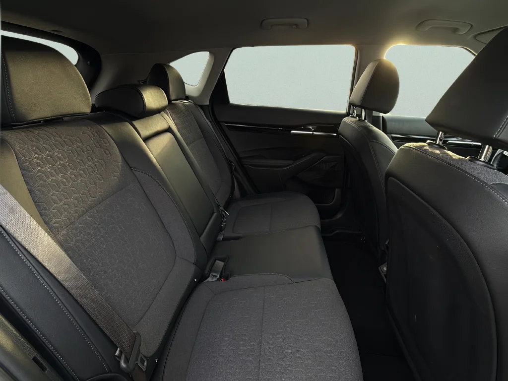 Certified Used 2024 Snow White Pearl Kia S image 20