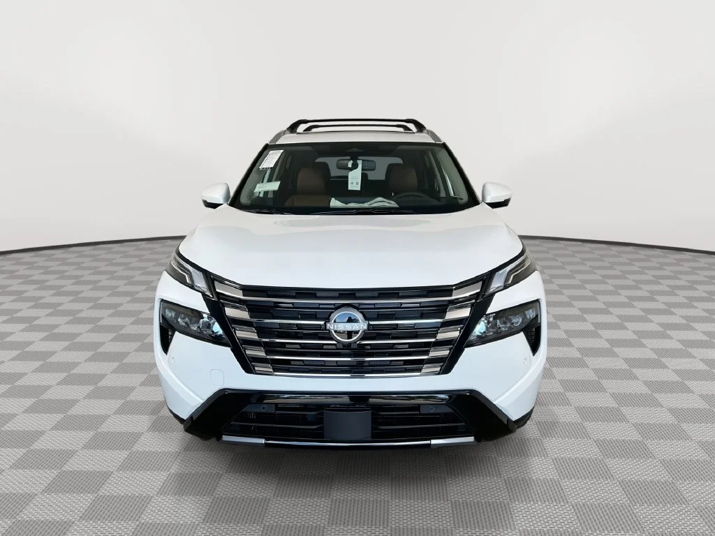 New 2026 Everest White Pearl TriCoat Nissan Platinum image 3