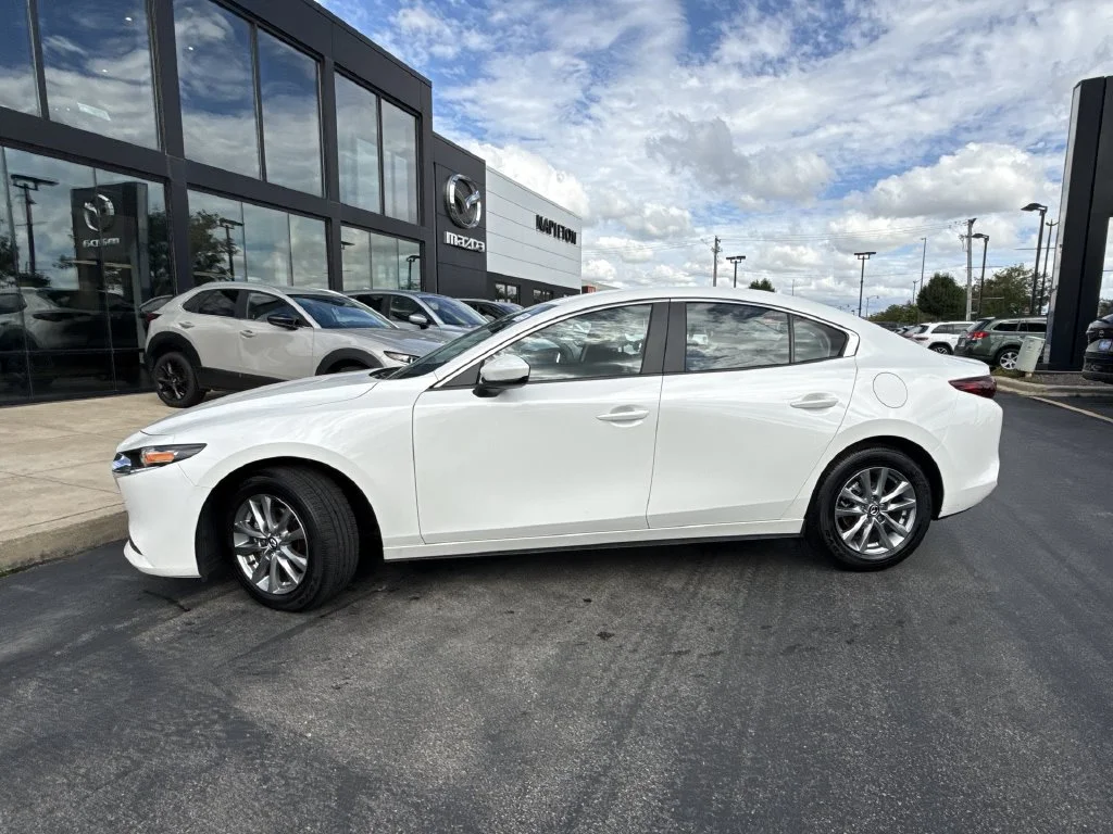Used 2026 White Mazda 2.5 S image 8